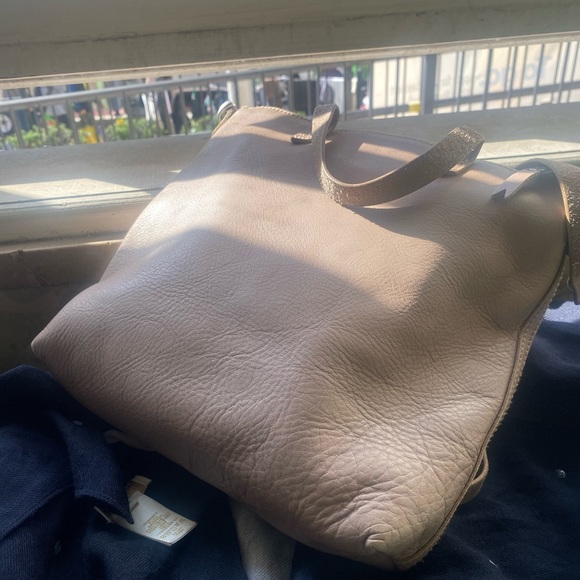 MADEWELL LEATHER GORG TRANSPORT CROSSBODY Bag - Picture 8 of 16